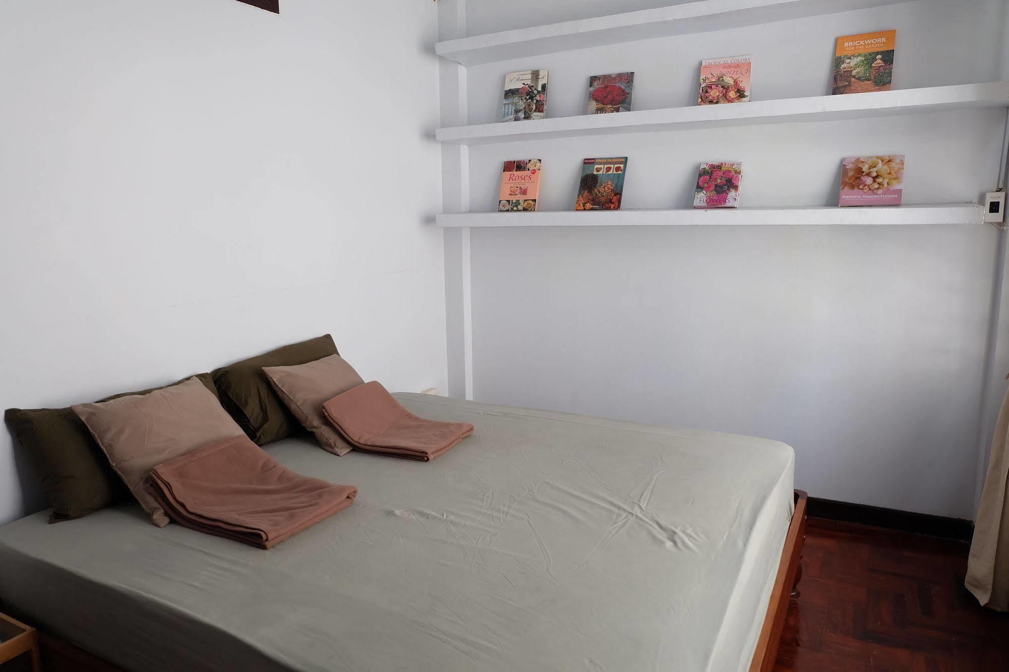 Tiny Hostel
